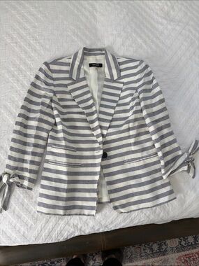 Nine West White and Gray Striped Tie-Sleeve Blazer